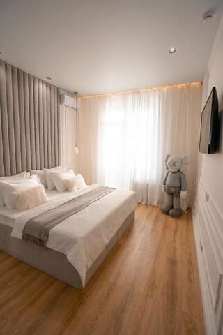Гостиница Suite Hotel Кемерово Люкс с кроватью размера «king-size»-15